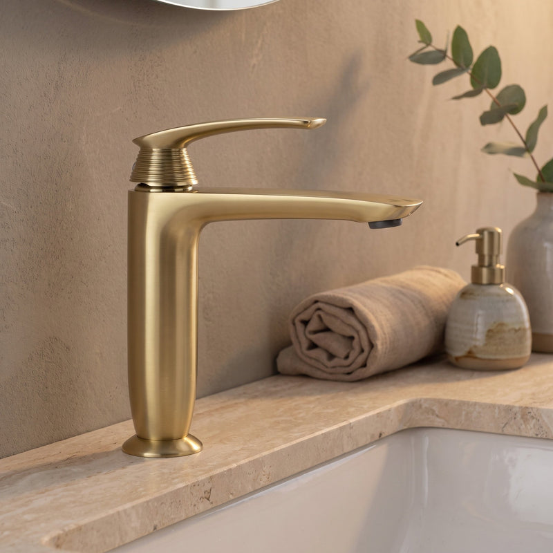 Baterie pentru baie PREMIUM Rea Como Brush Gold Low - Alamă - Auriu periat | SanitarePro